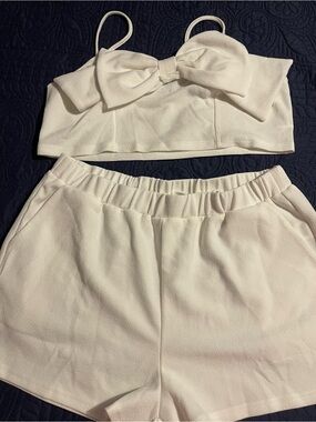 SHEIN White Two-Piece Set with Bow Detail
